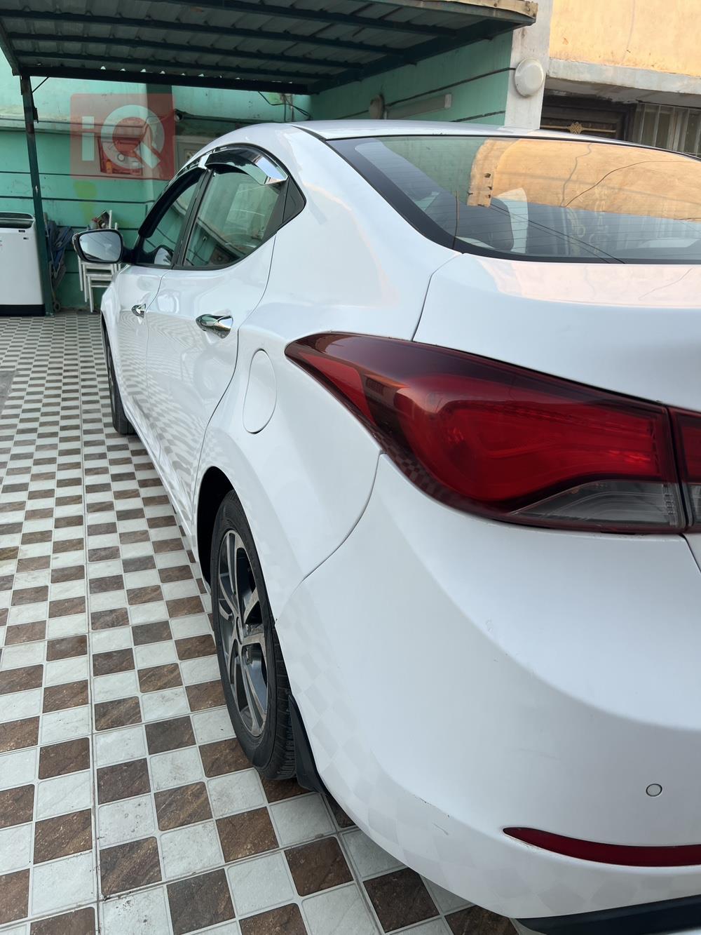Hyundai Elantra